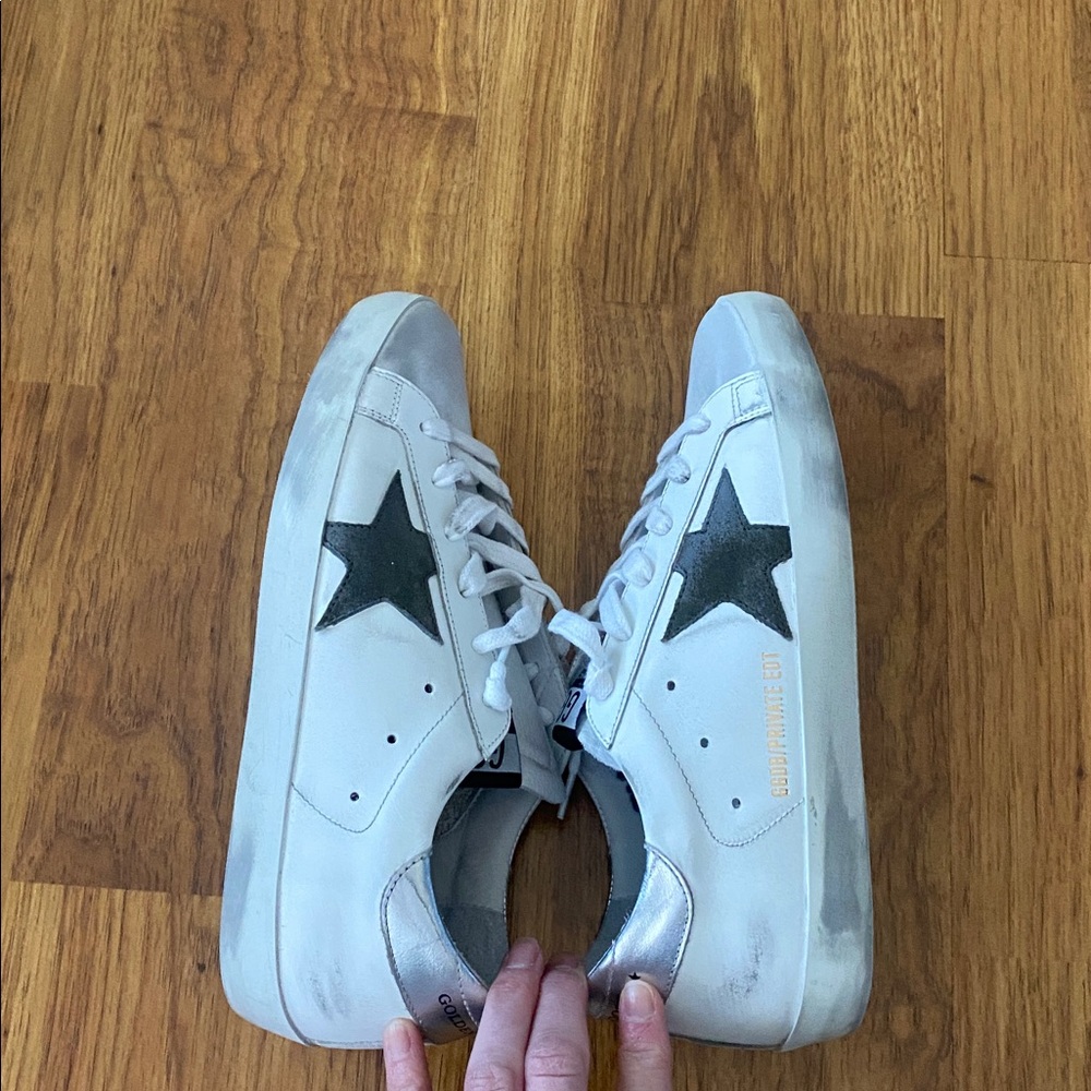 BNWT Golden Goose Superstar Sneakers white/olive green/silver - Picture 8 of 16